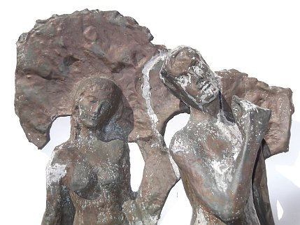 Roland von Bohr: Adam und Eva, getriebenes Kupferblech