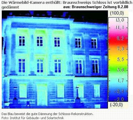 Thermographie Wärmebild-Kamera-Aufnahme: Geheizte Säulen am Portikus des Schlosses in Braunschweig oder Abstrahlung eingespeicherter Solarstrahlung?
